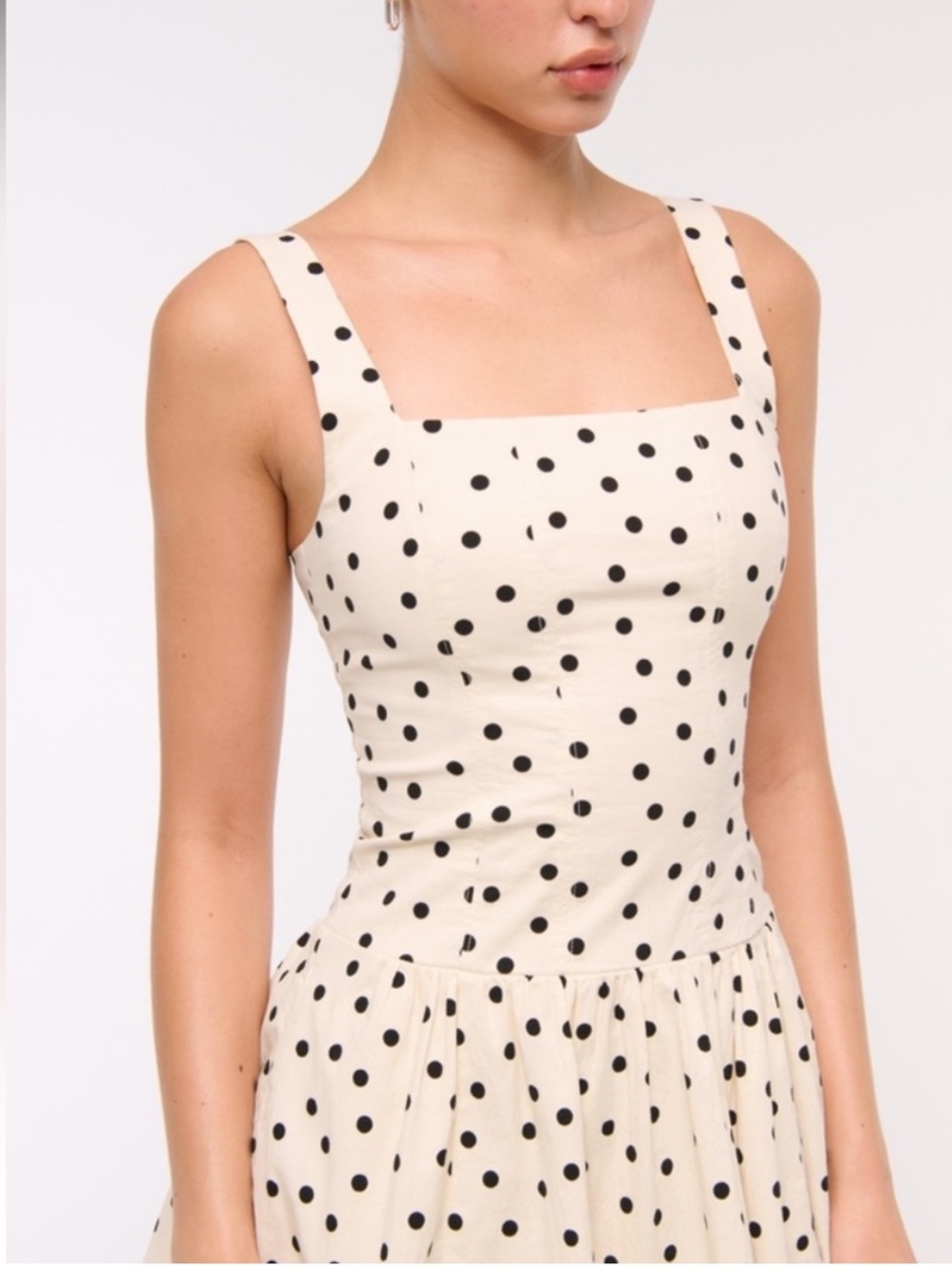 Abercrombie & Fitch Cream Mini Dress with Black Polka Dots - Picture 2 of 10